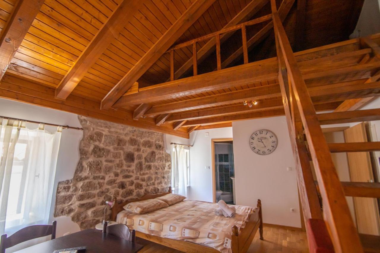 Apartments Loriana Шибеник Экстерьер фото